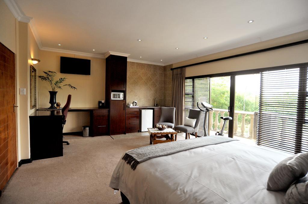 Sunset Manor Guest House Potchefstroom Exterior foto