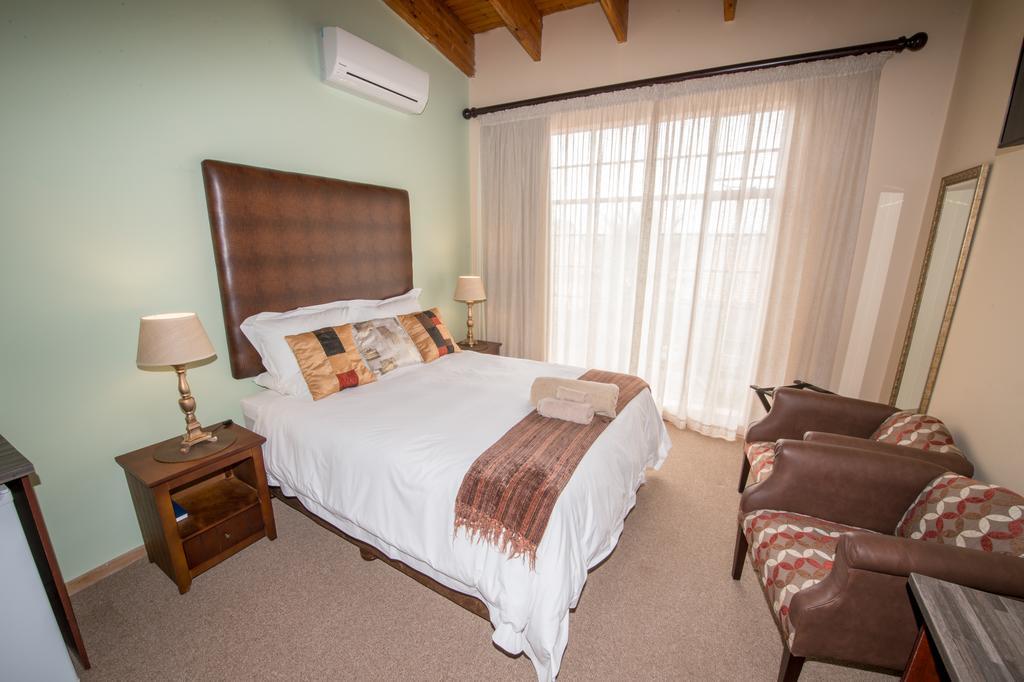 Sunset Manor Guest House Potchefstroom Exterior foto