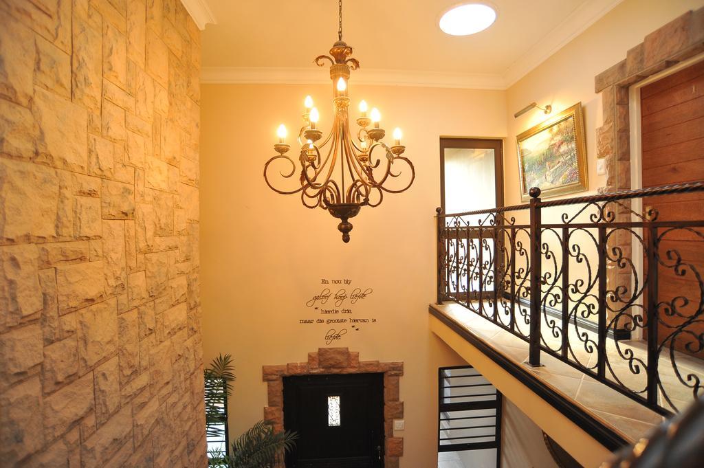 Sunset Manor Guest House Potchefstroom Exterior foto