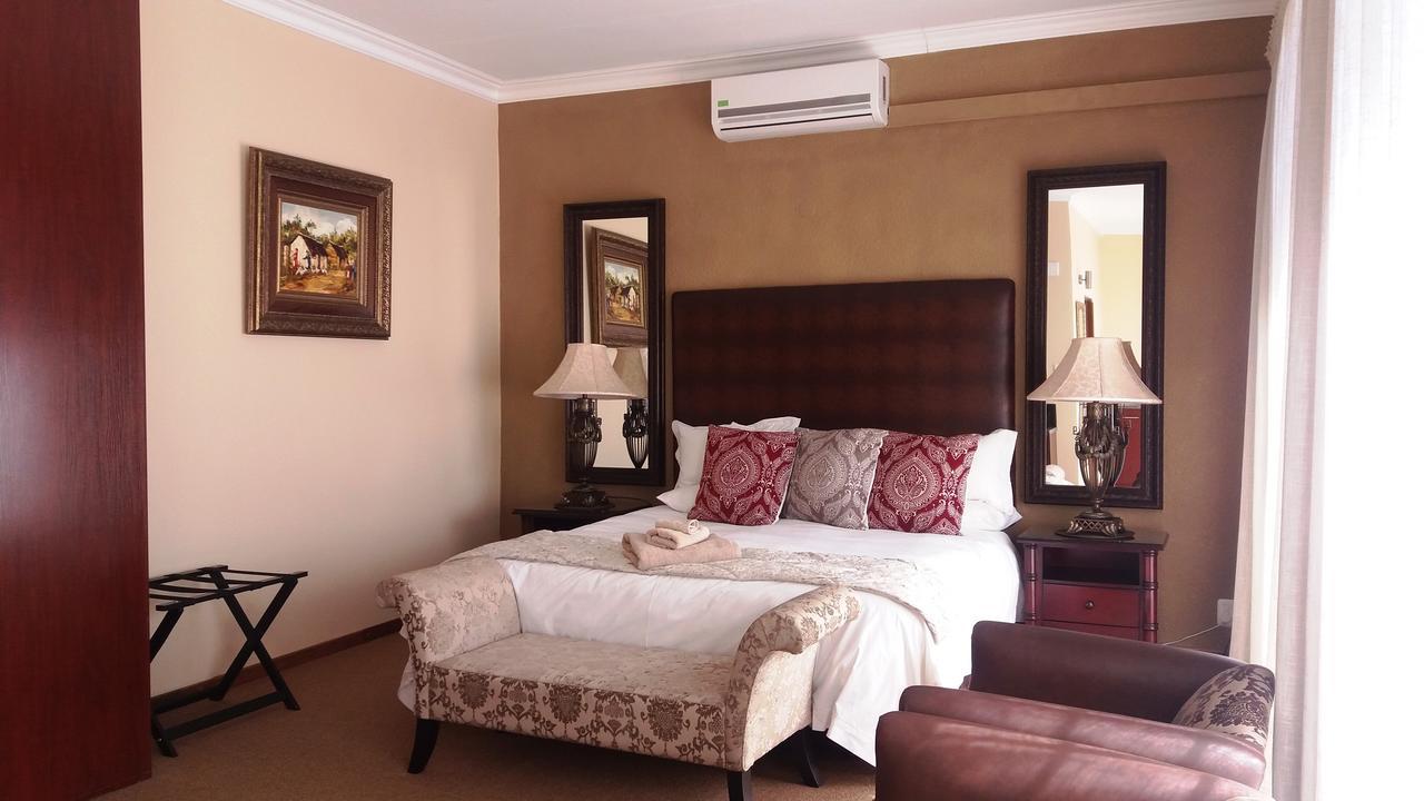 Sunset Manor Guest House Potchefstroom Exterior foto