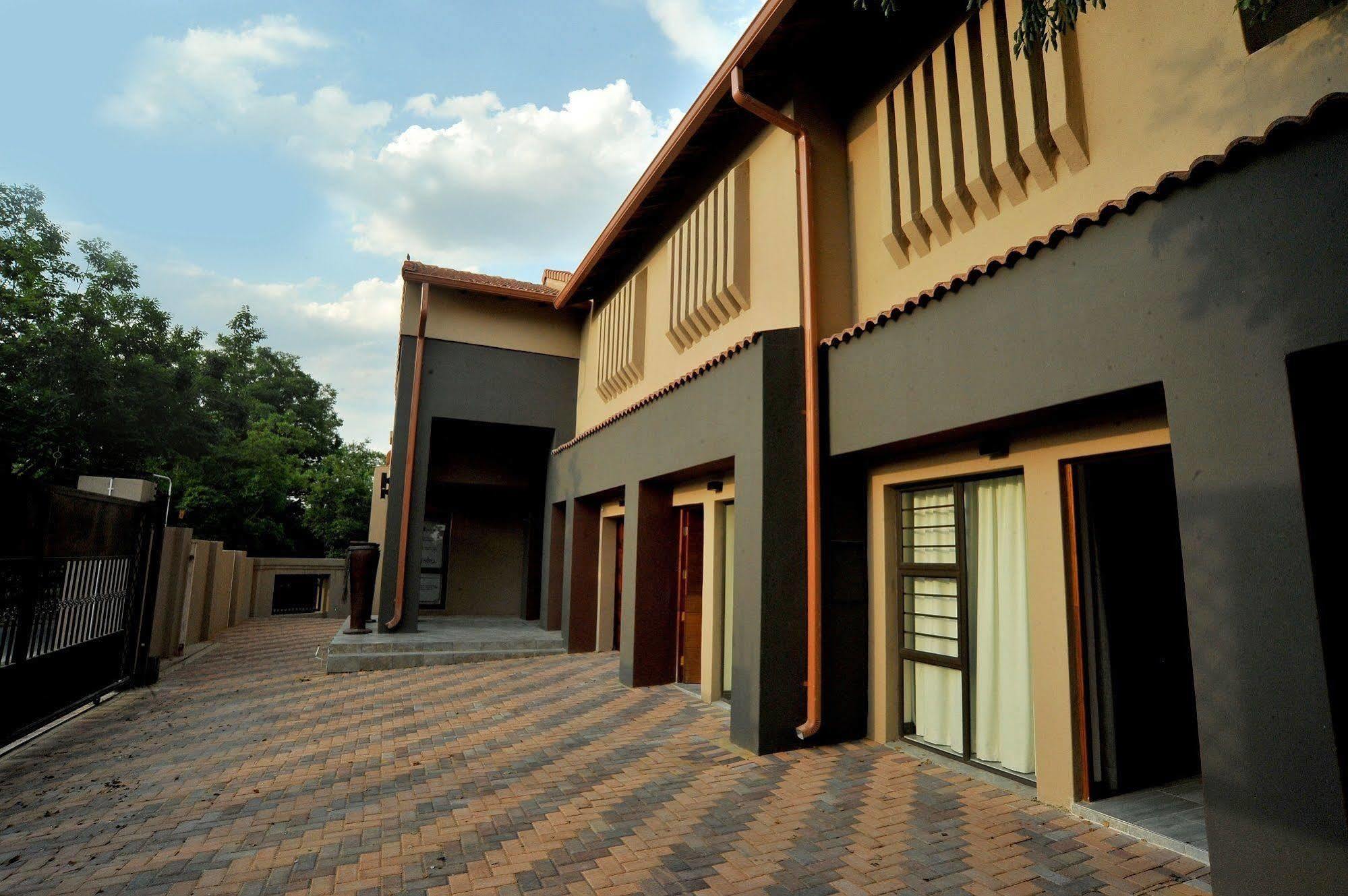 Sunset Manor Guest House Potchefstroom Exterior foto