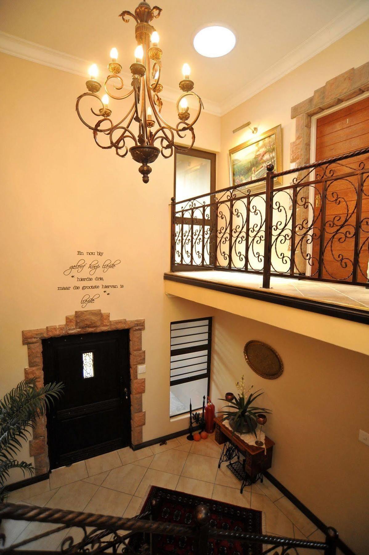 Sunset Manor Guest House Potchefstroom Exterior foto
